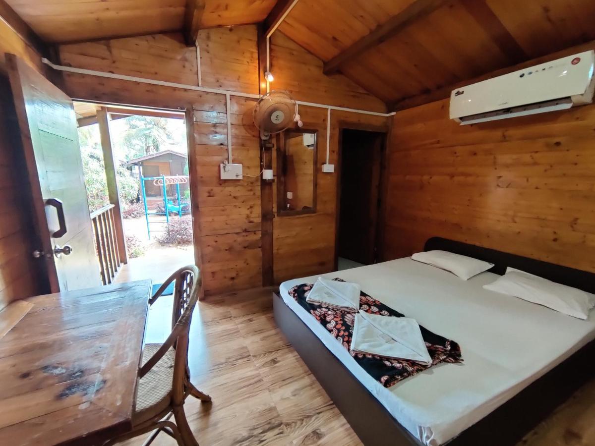 Beach Cottages - Pousada Donaciana Baga Exterior photo